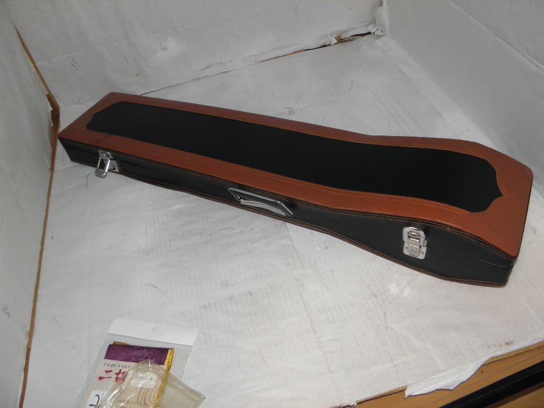 【名門・敦煌牌】二胡 上海民族楽器一廠 2004年製 付属品多数・ケース付