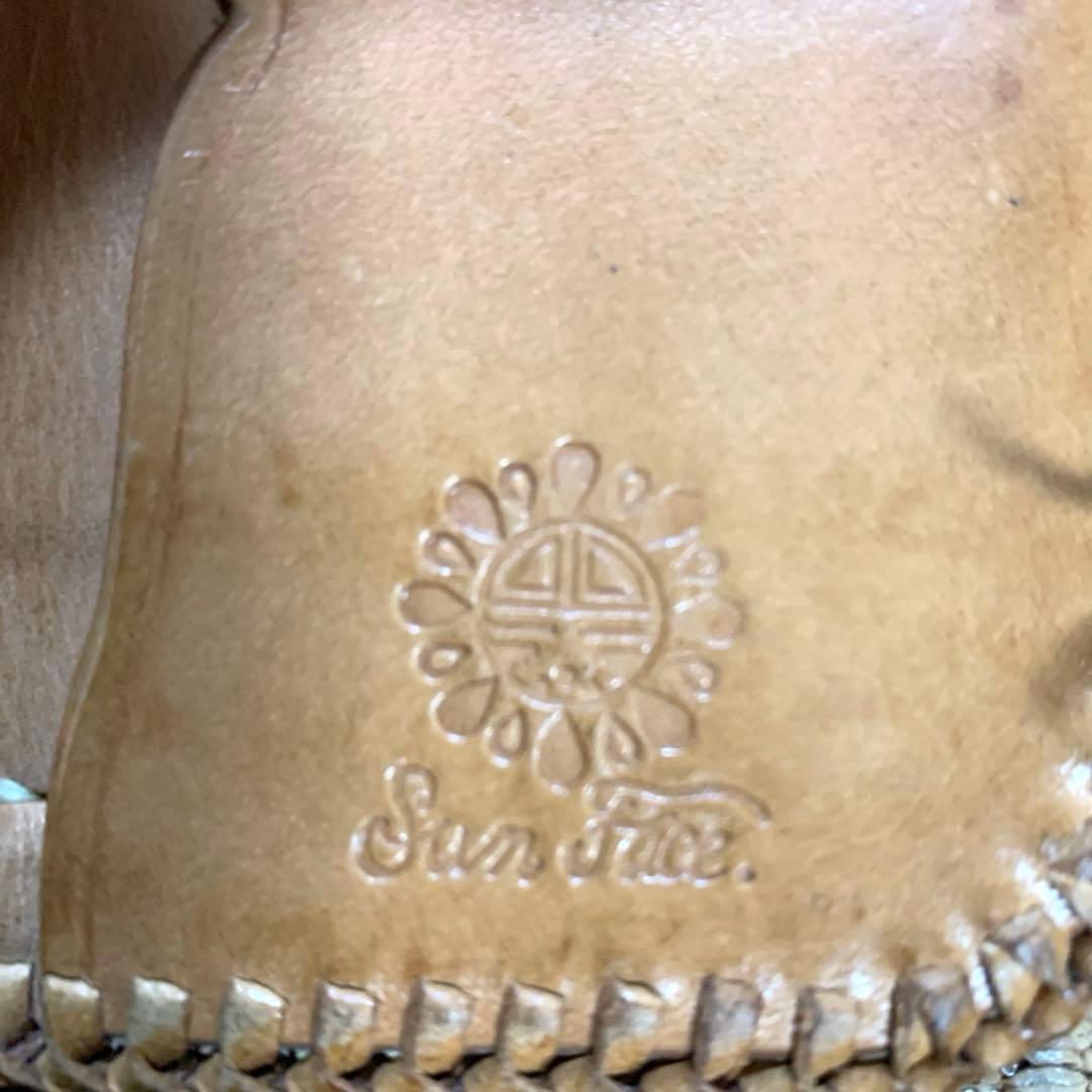 Sun Faceレザーキーケース コンチョ ネイティブ柄 本革