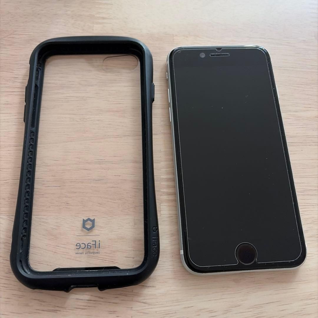iPhone se2 64GB (iFace付)