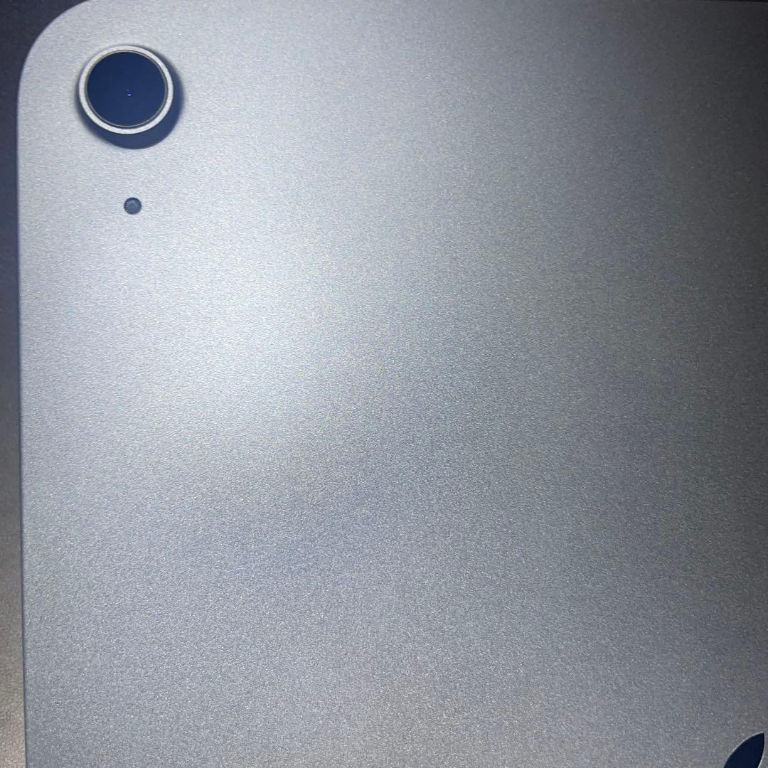 【極美品】Apple iPad (第10世代) シルバー 64GB