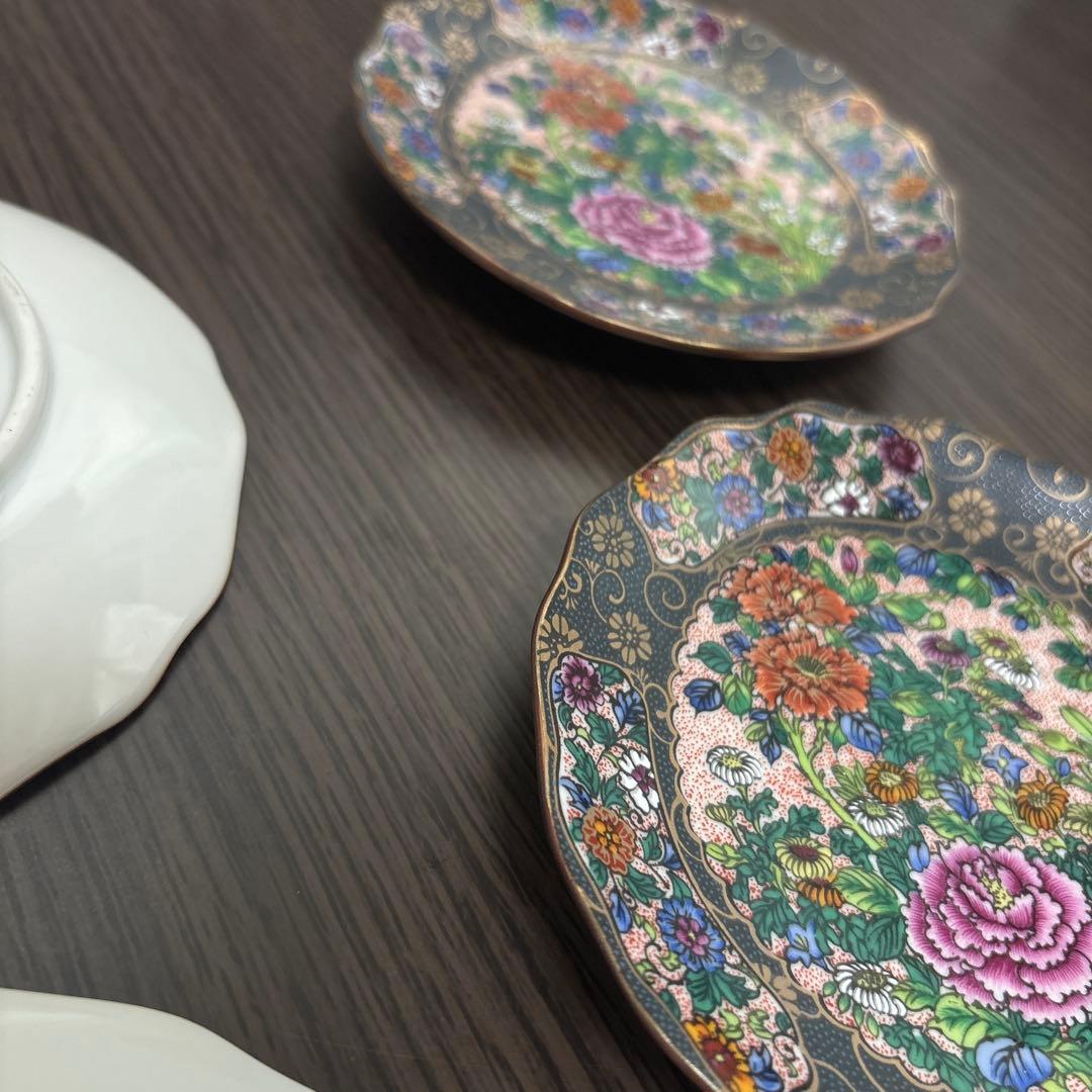 九谷焼　正峰窯　青粒鉄線　花詰　色絵金彩　銘々皿　小皿５枚