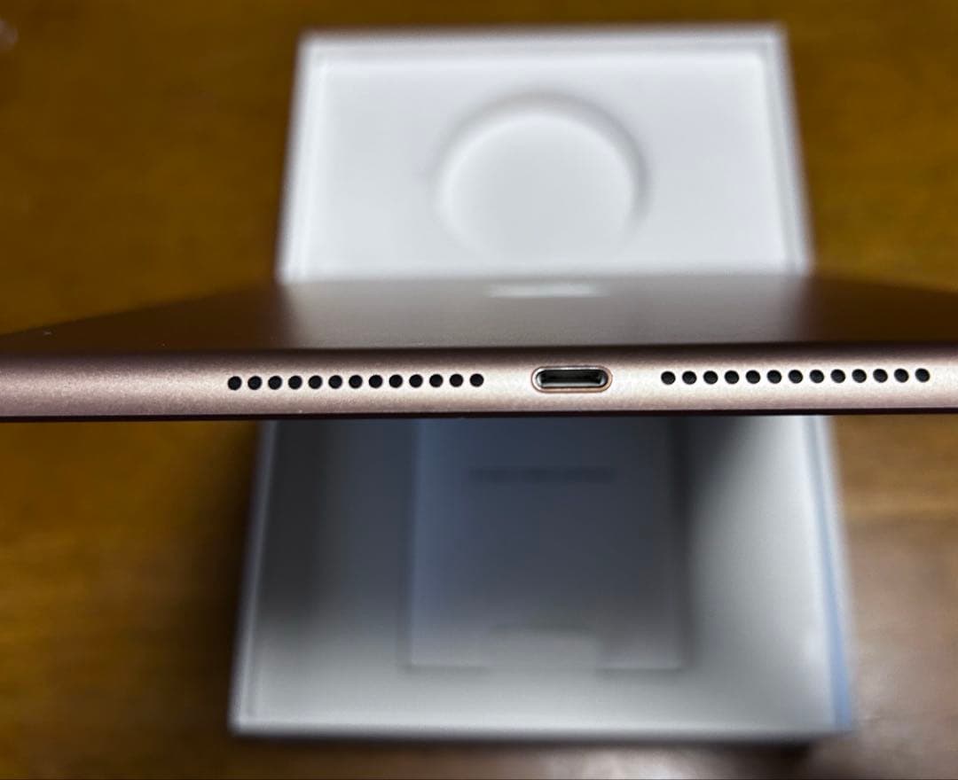 Apple iPad (第6世代) 本体 128GB Wi-Fi 　ゴールド