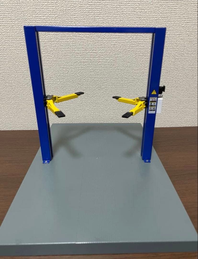1/18 リフト TWO-POST LIFT オートアート kyosho 等