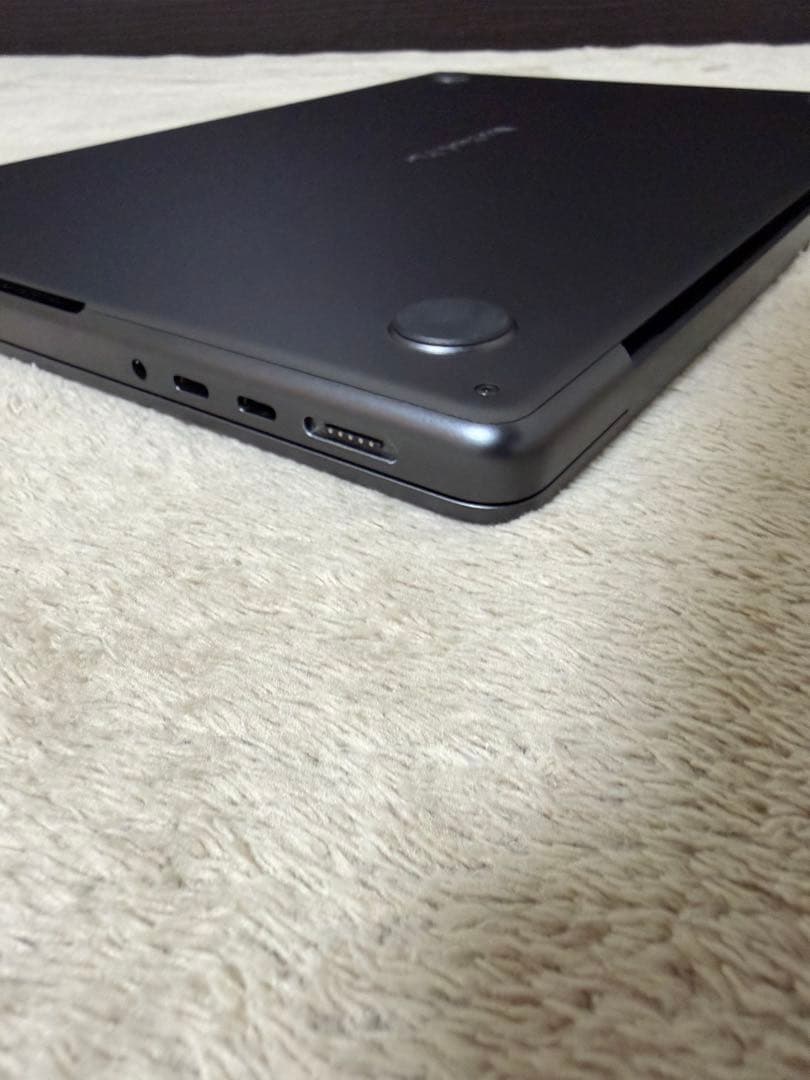 【極美品】MacBook Pro 14 M3 Pro 18GB 512GB