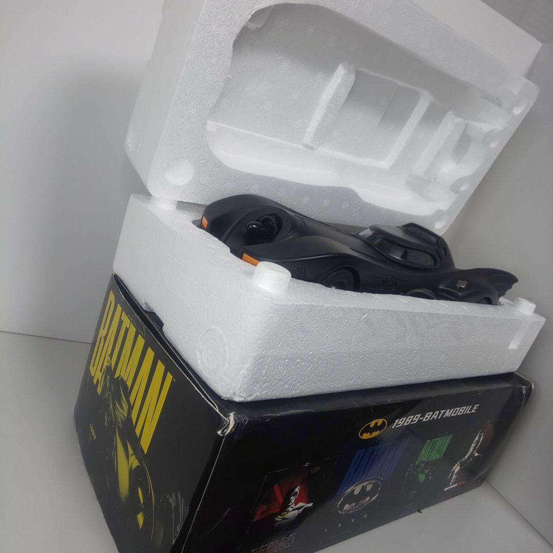 〓1/18スケール〓バットモービル〓金属製ダイキャストモデル〓