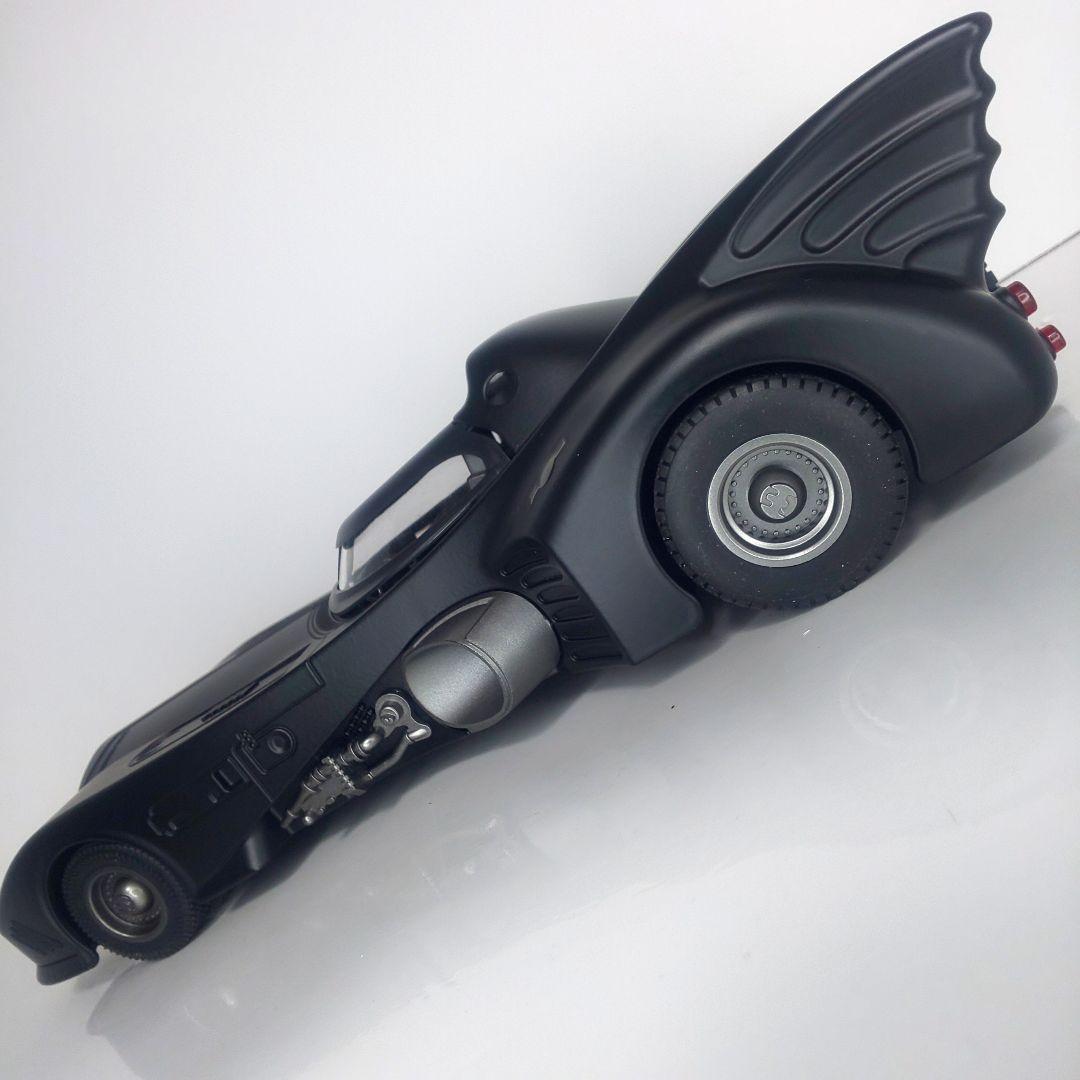 〓1/18スケール〓バットモービル〓金属製ダイキャストモデル〓