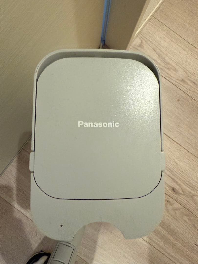［最終値引］Panasonicスティッククリーナー MC-NS70F［今日まで