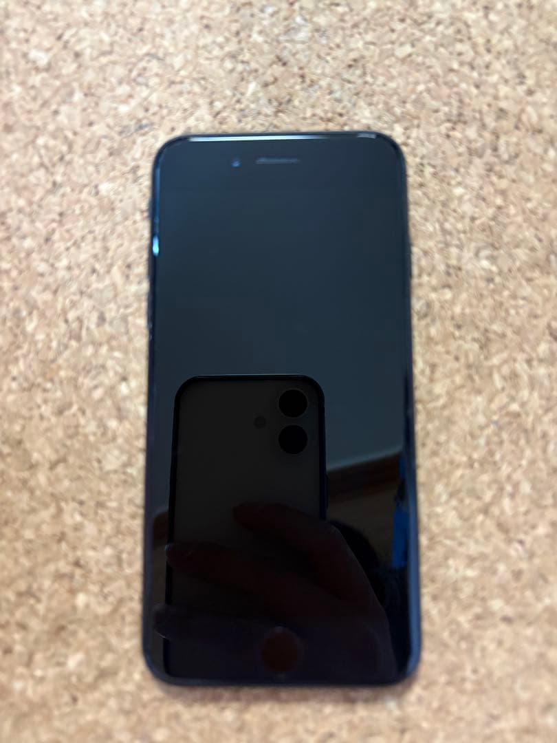 Apple iPhone SE (第2世代) ブラック