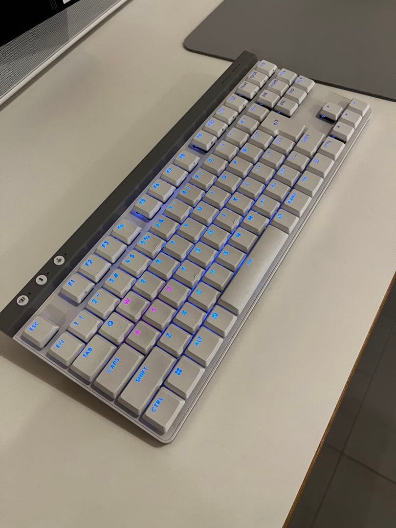 G515 ロープロファイル ワイヤレス ゲーミングキーボード