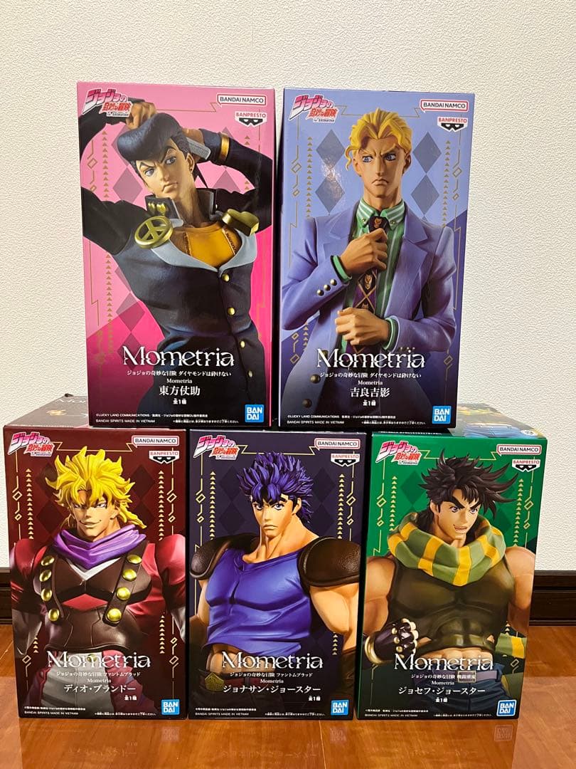 ジョジョの奇妙な冒険のMometriaフィギュア5体セット売り