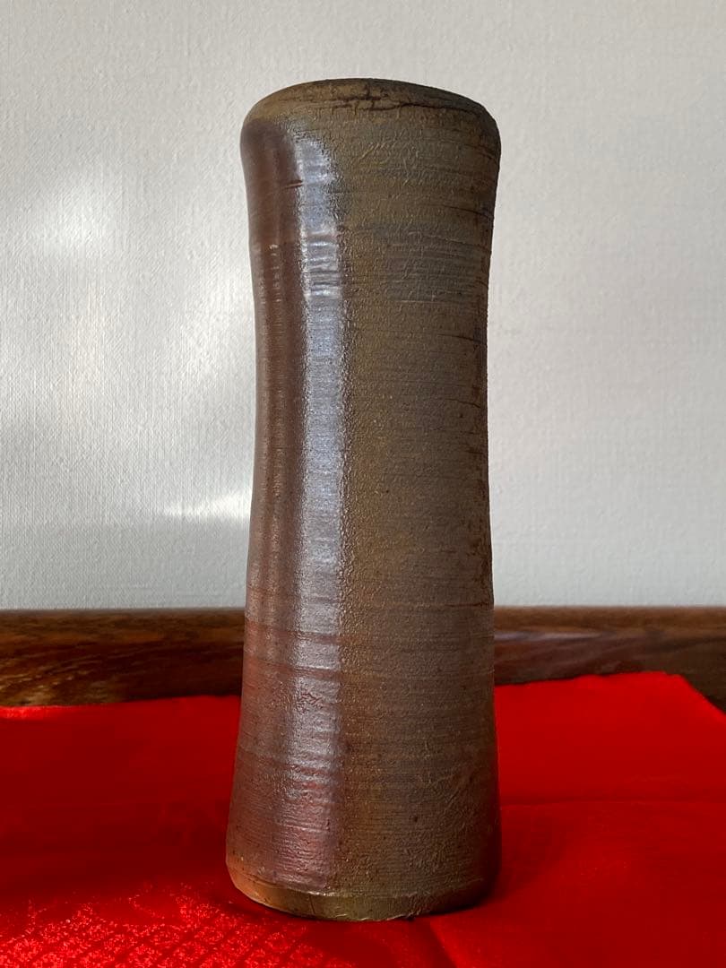 備前焼　素敵な花入れ♪♪＊ゴマ在り　＊伊勢崎窯 大幅お値下げ！