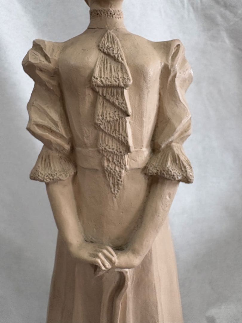 ビクトリア朝 女性像 陶器 傘付き 約30cm