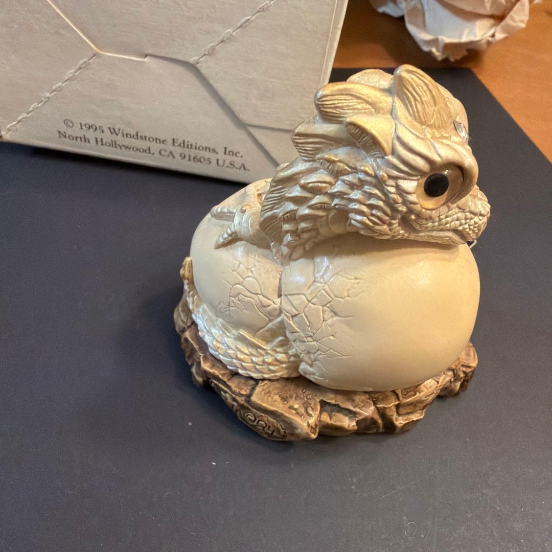 Windstone EditionsHatching Drago孵化するドラゴン