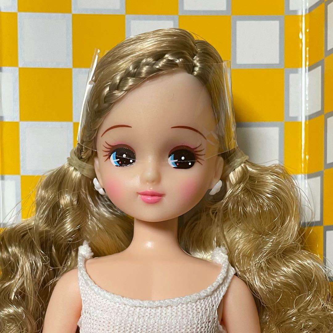 2019年バースデーモデルリカちゃん　リカちゃんキャッスル