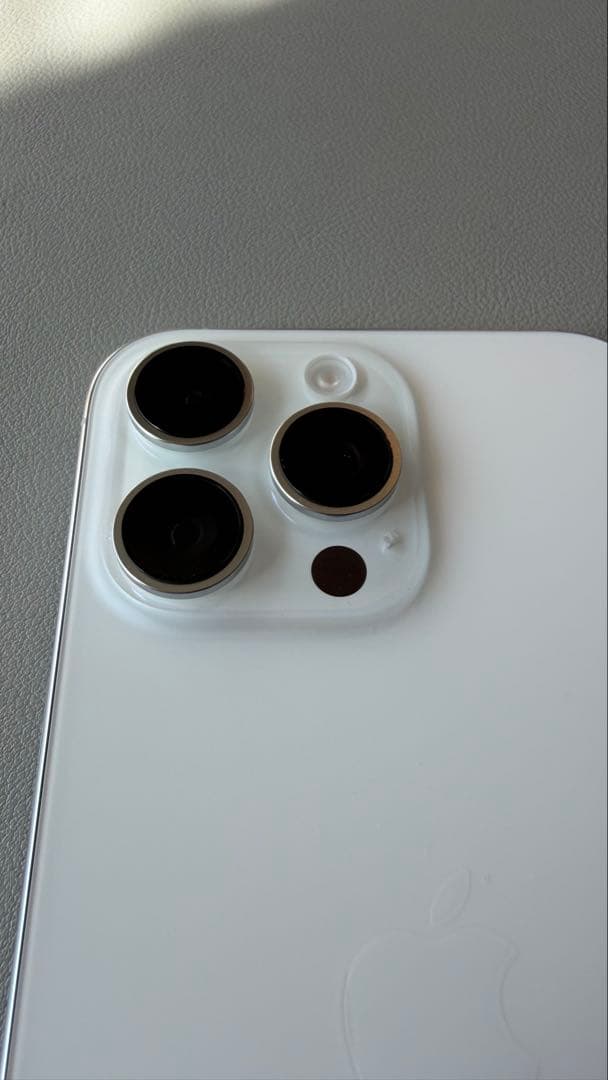 【美品】iPhone16 Pro Max 256GB ホワイトチタニウム