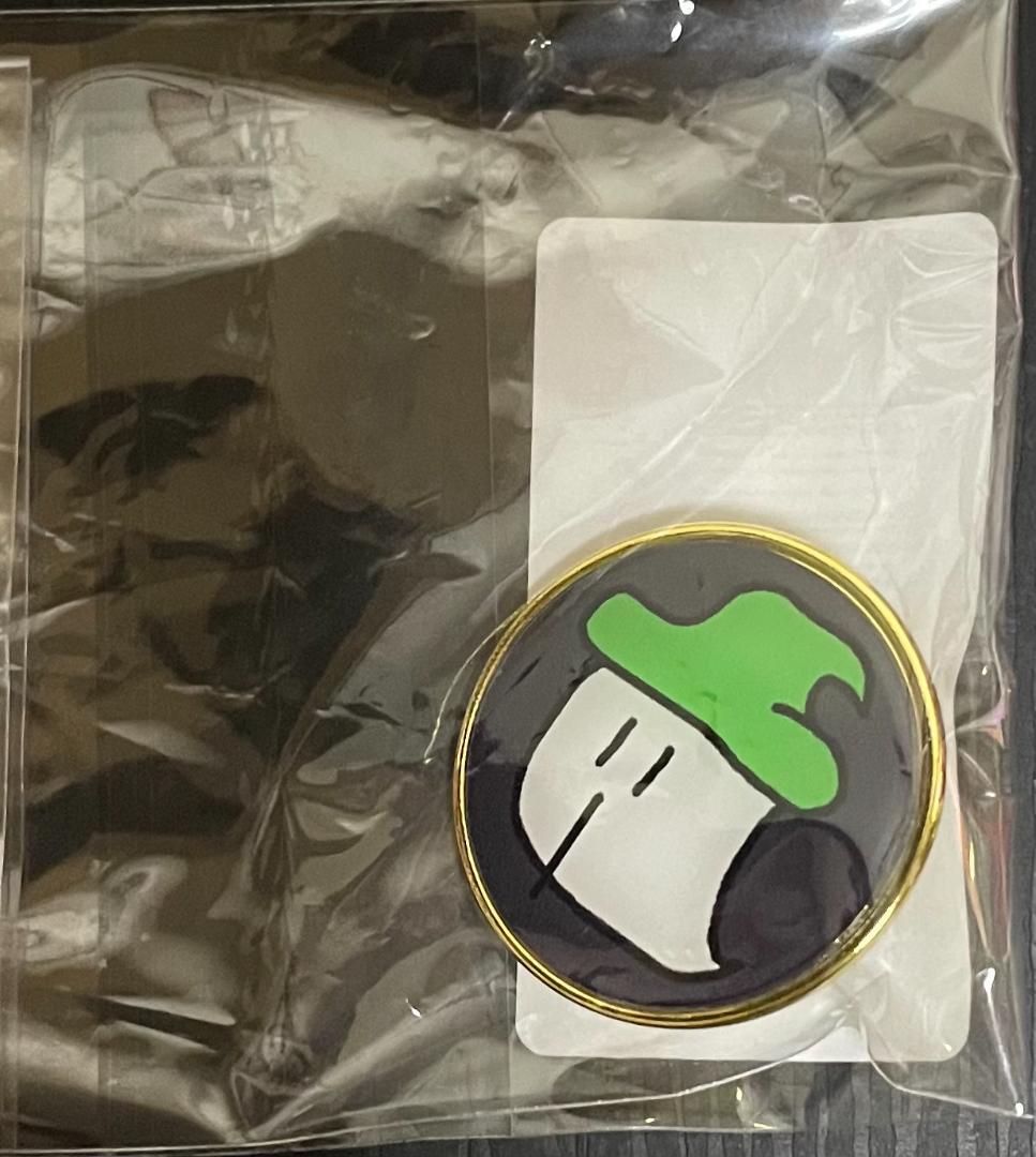 みどりくん 運営 みどりくんのアクスタ全4種、缶バッジセット