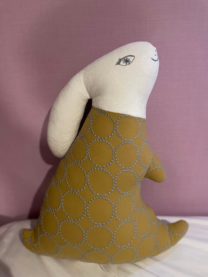 ミナペルホネン　うさぎクッション　新品未使用