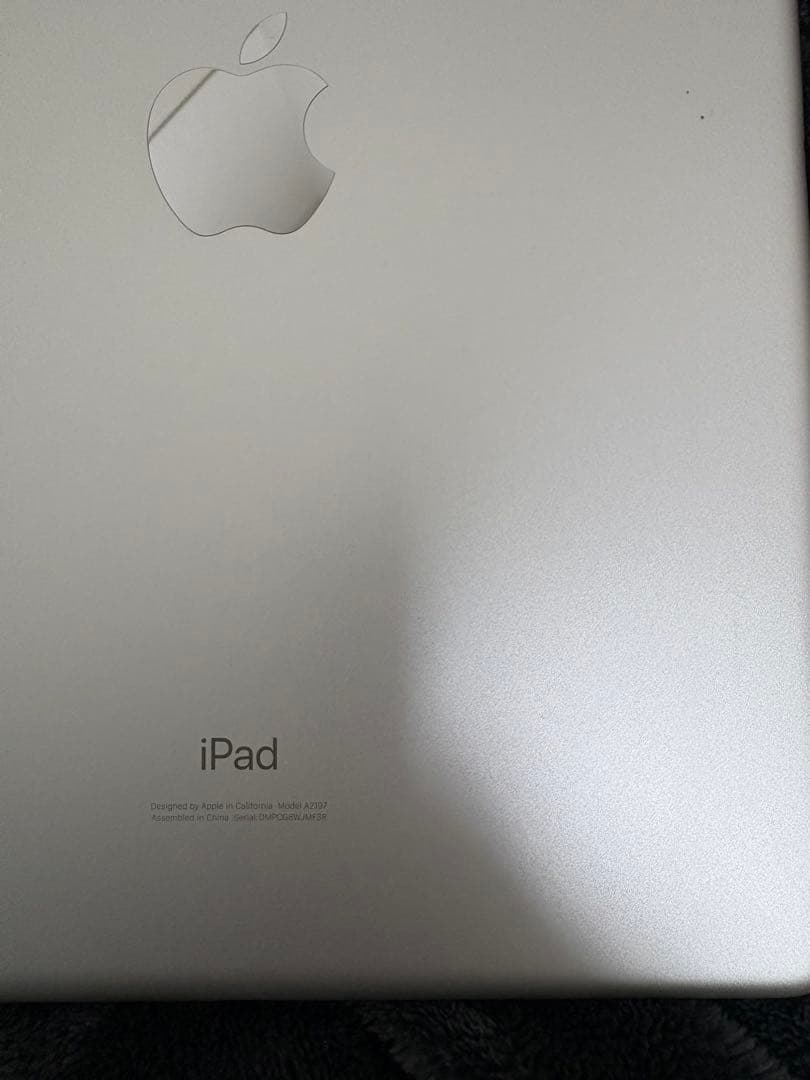 iPad (第7世代) Wi-Fi 128GB シルバー