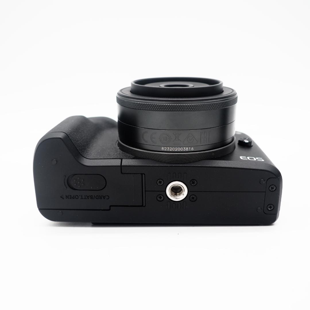 ショット数1000回未満✨ Canon Eos Kiss M ダブルレンズキット