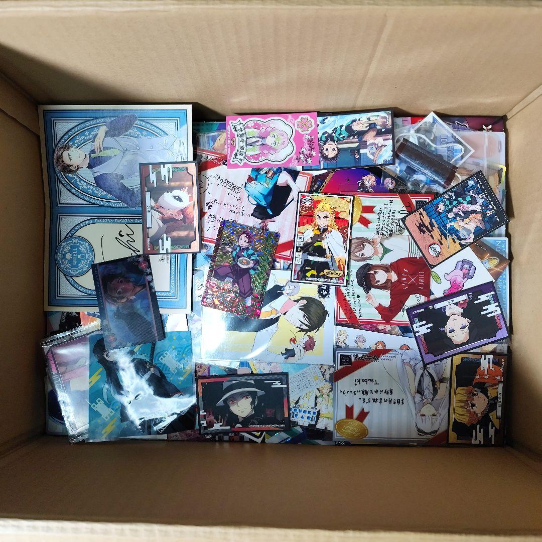 アニメ 紙製 キャラクターグッズ 大量 まとめ売り　セット 800点以上