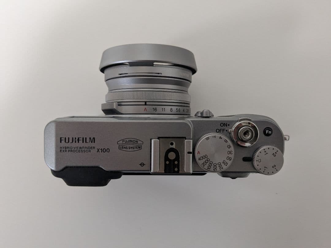 FUJIFILM FinePix X100 テレコンバージョンレンズ付き