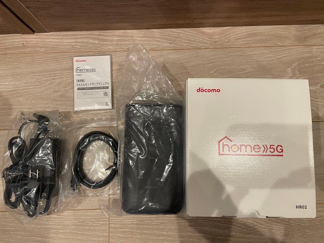 美品★NTT docomo  5G HR02 ホームルーター