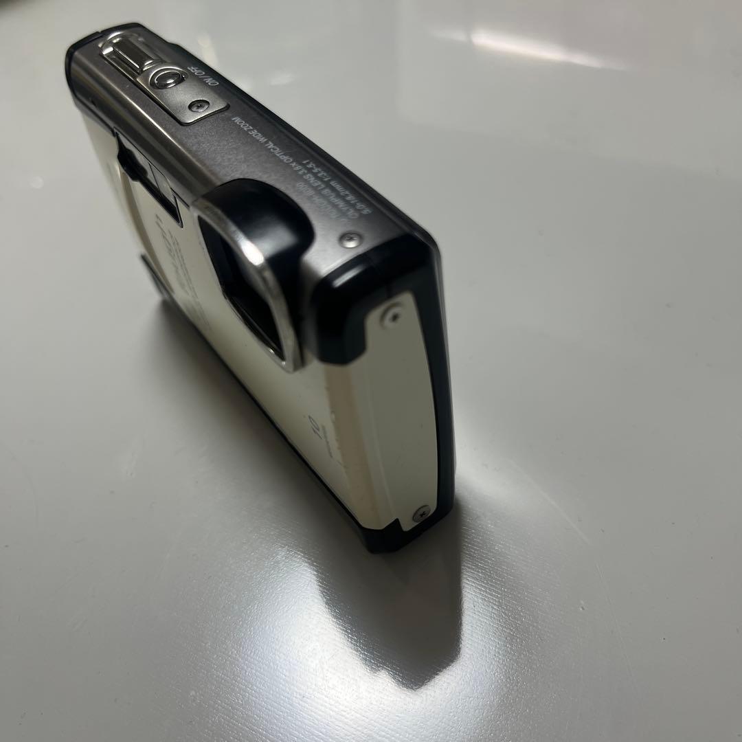 【送料無料】デジタルカメラ Olympus μ Tough-6000 オリンパス