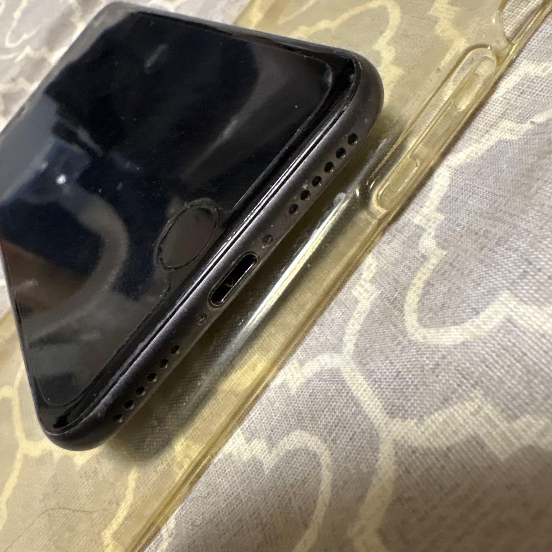 S*）様 iPhone8 64GB ドコモ