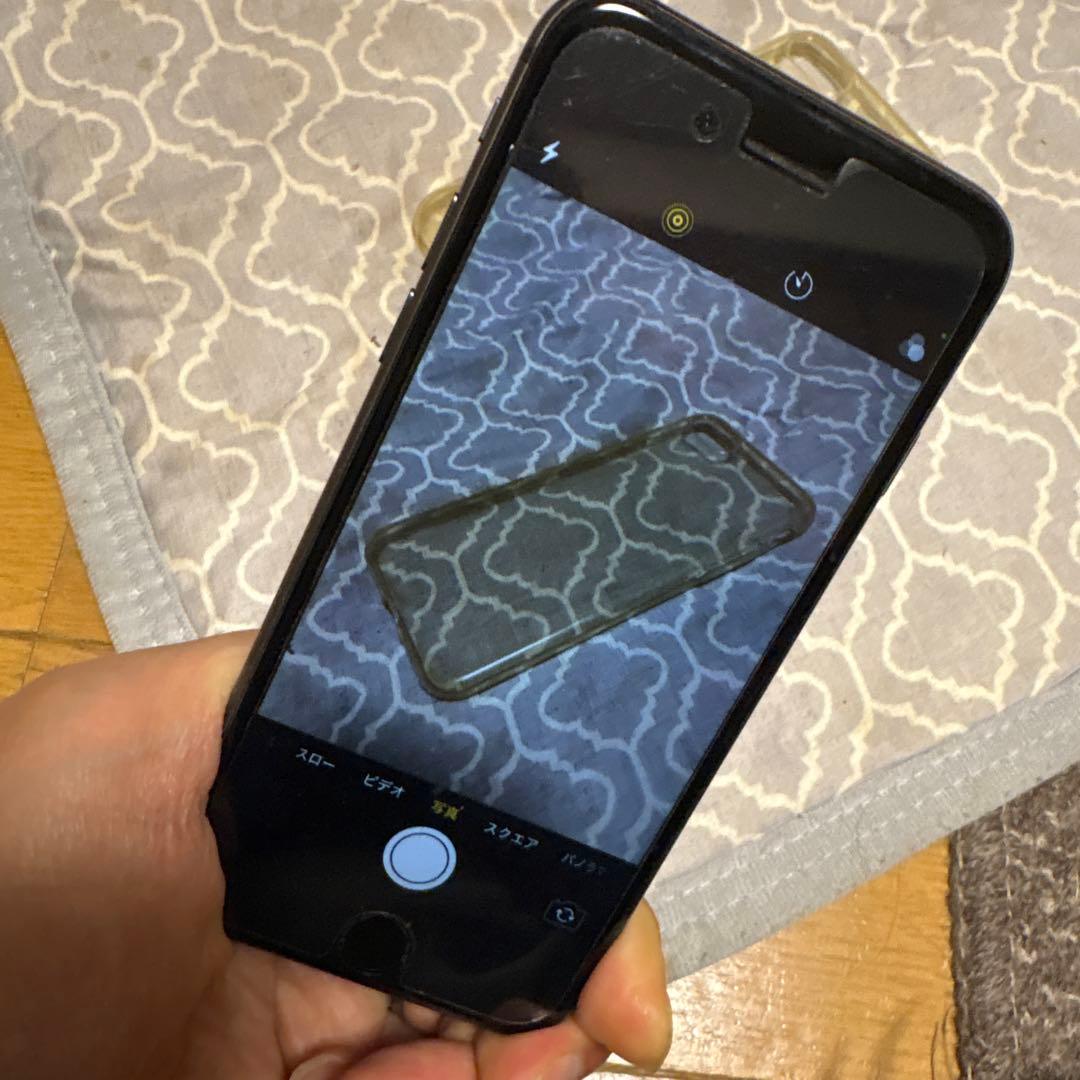S*）様 iPhone8 64GB ドコモ