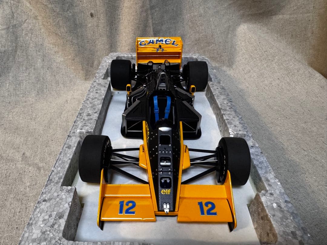 ミニカー Team Lotus 99T Japanese GP 1987 AUTOart