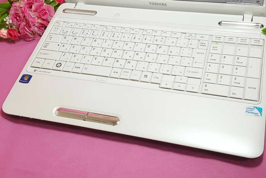 Windows10✿東芝✿艶ホワイト✿Dynabook✿大容量HDD✿メモリ4G