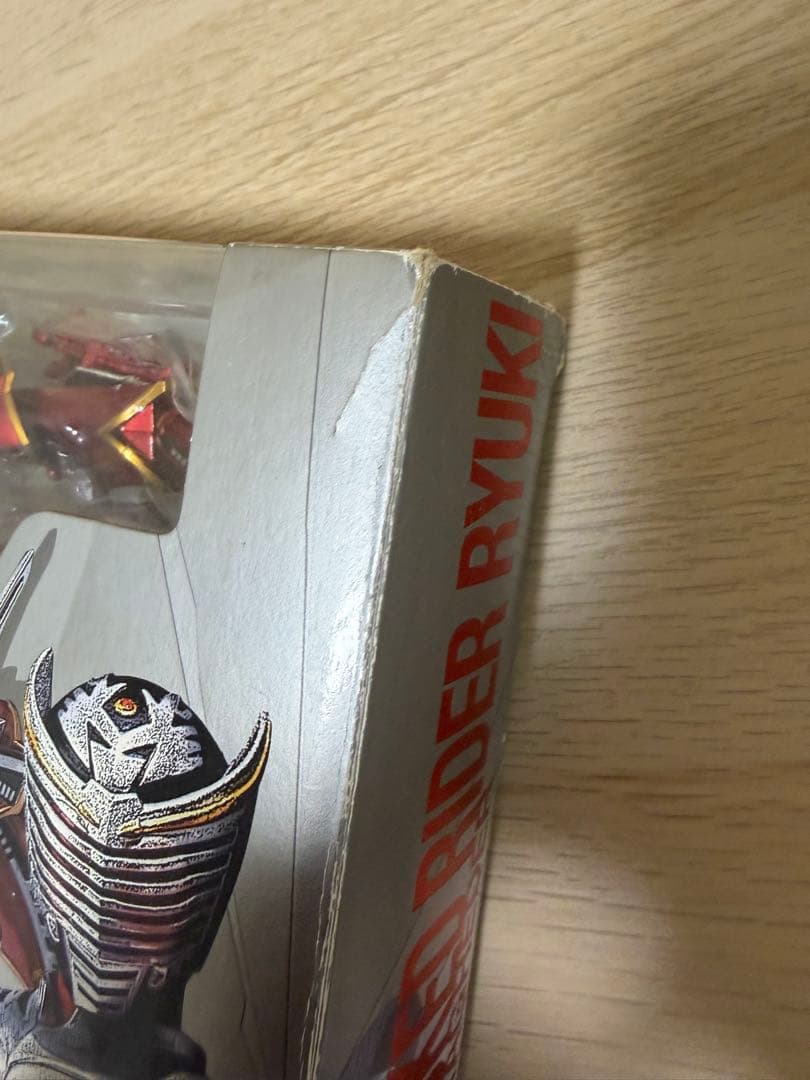 SHFiguarts 仮面ライダー龍騎 & ドラグレッダー　中古