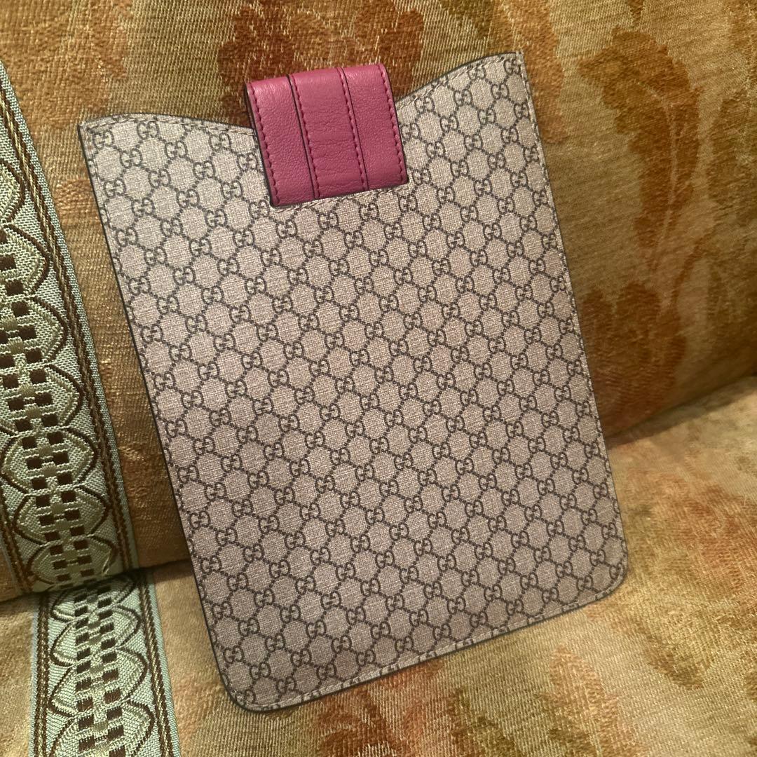 お*す様 極美品✨GUCCI iPadケース mini スプリーム ペイント P