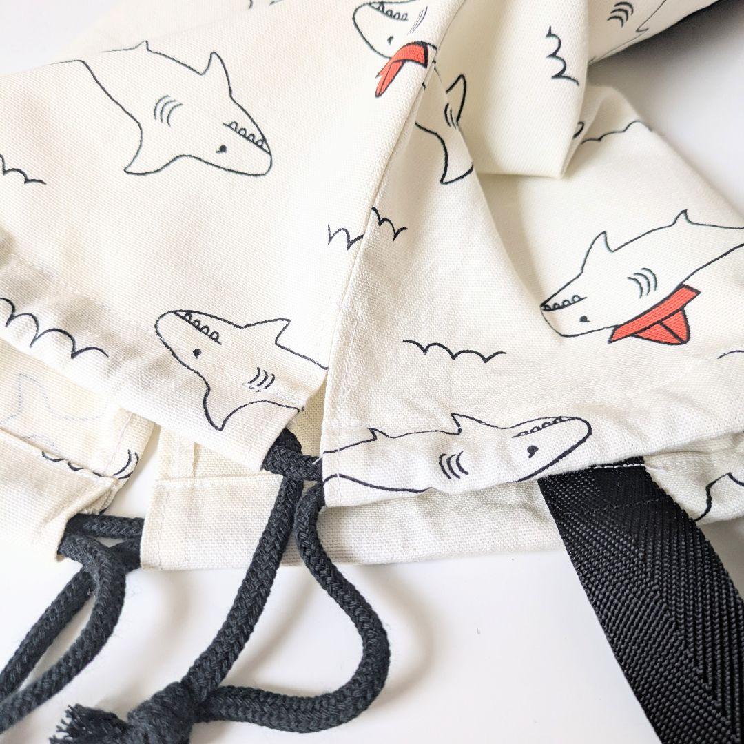 裏地キルティング大きめレッスンバッグ、上履き袋、体操着袋　ジョーズ×ブラック