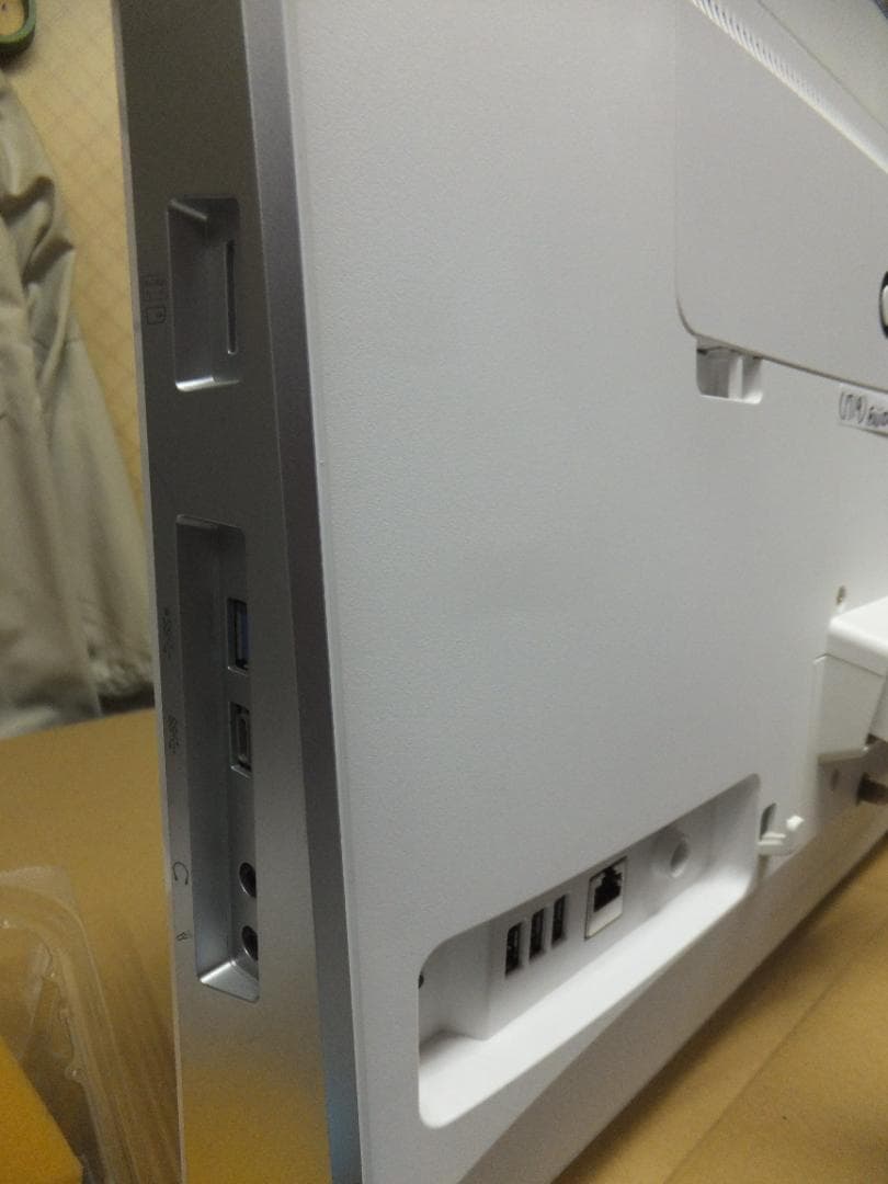 (1719）W11 秒速起動SSD240G 富士通一体FH70/YD i7 8G