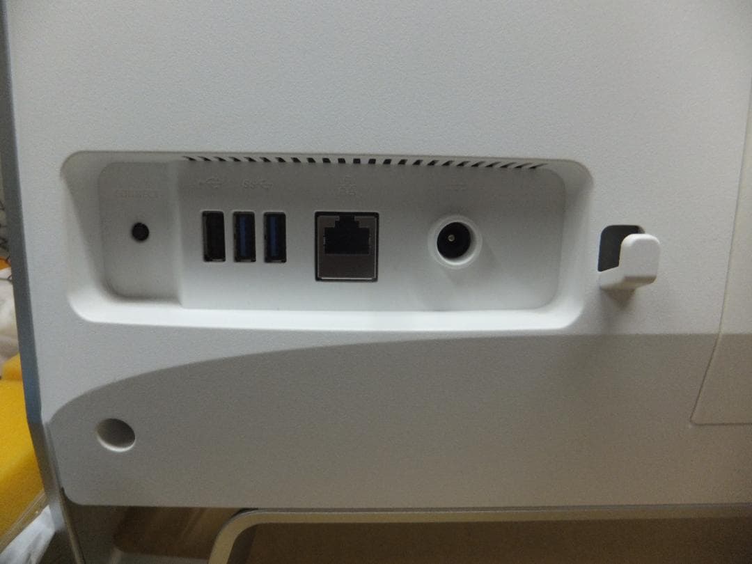 (1719）W11 秒速起動SSD240G 富士通一体FH70/YD i7 8G