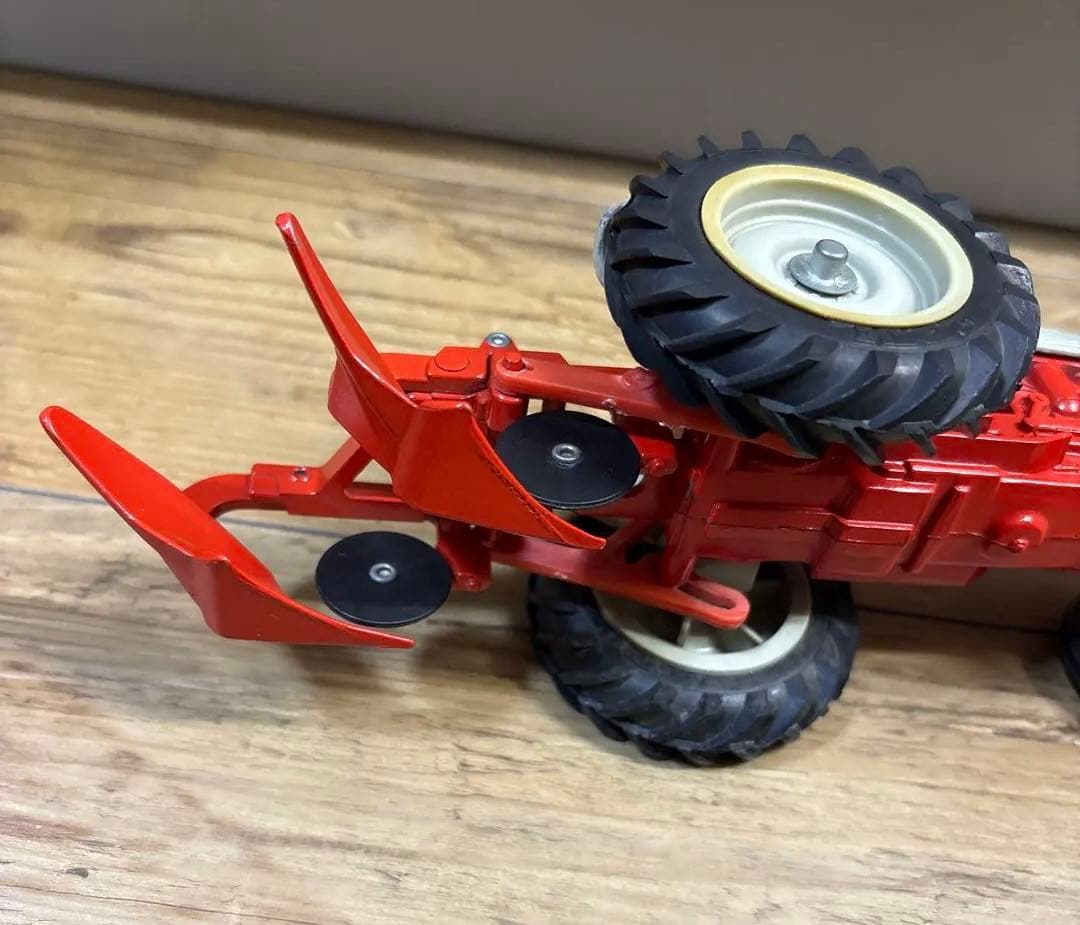 1/16 Ford USAフォード 2458トラクター　ミニチュア