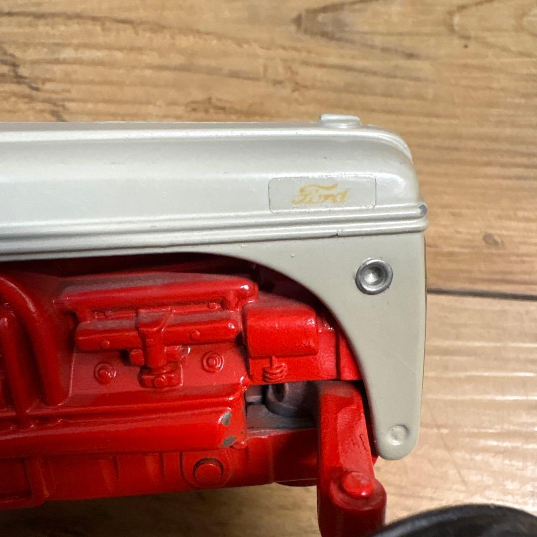 1/16 Ford USAフォード 2458トラクター　ミニチュア