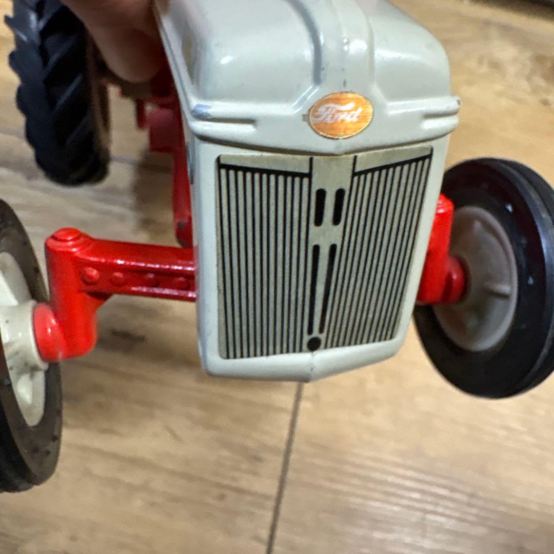 1/16 Ford USAフォード 2458トラクター　ミニチュア