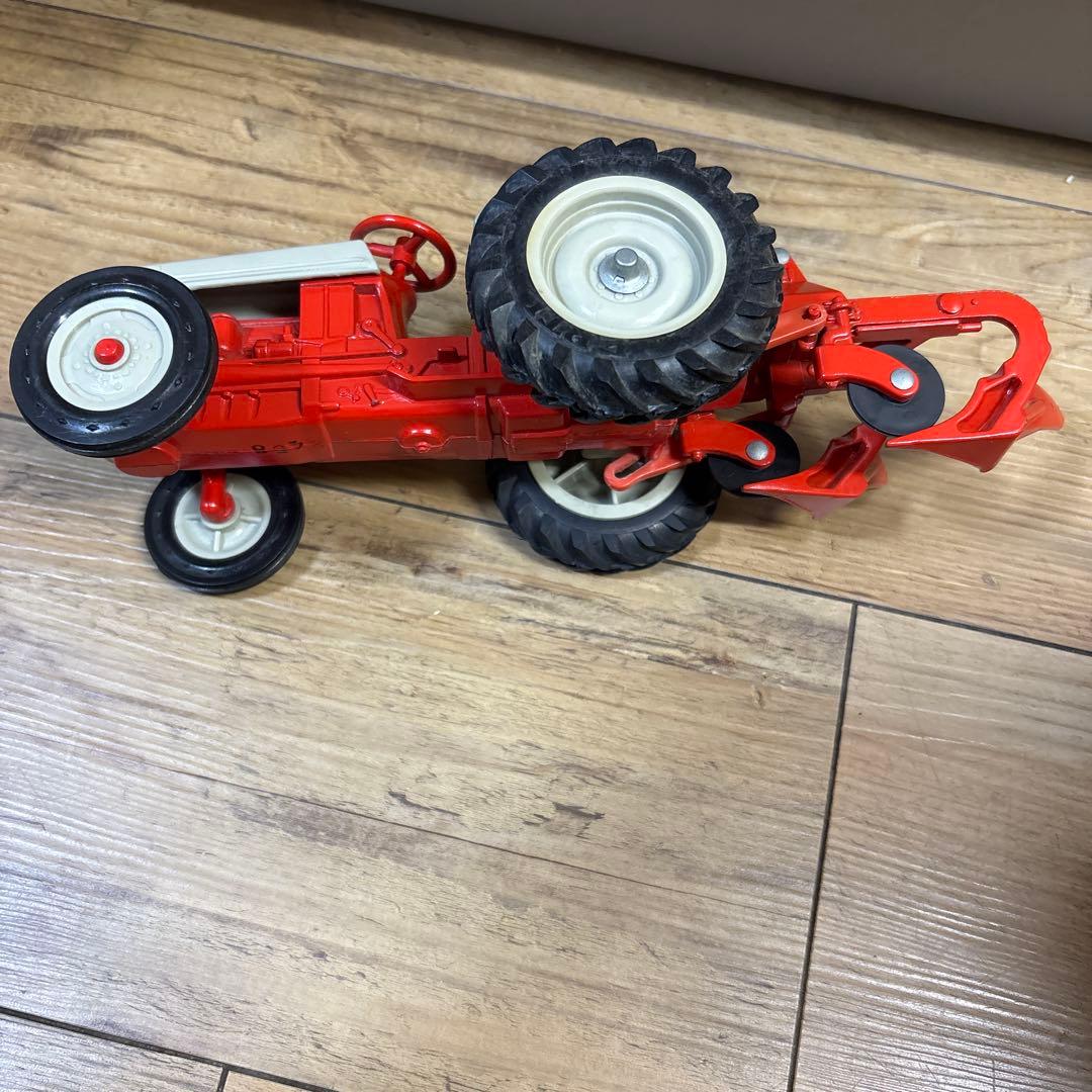 1/16 Ford USAフォード 2458トラクター　ミニチュア
