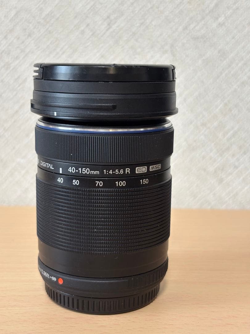 オリンパスOM-D mark Ⅳ Wズームレンズ付き