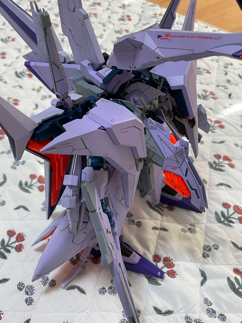 HG クスィーガンダム HG ペーネロペー　塗装品