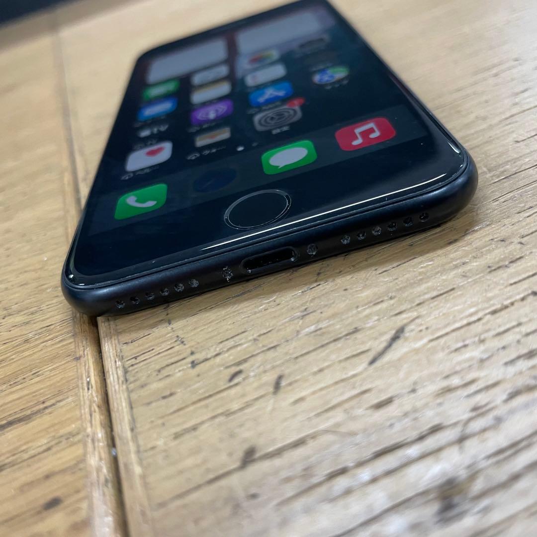④ iPhone SE 第2世代 128GB SIMフリー ブラック