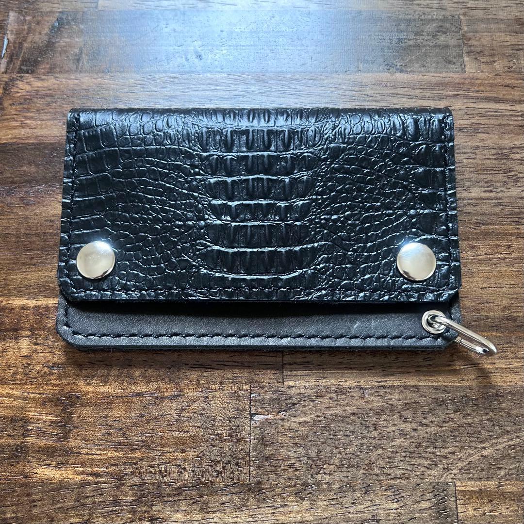 姫路レザー トラッカーウォレット ミドル 黒 クロコ型押し 銀 紙幣折らず収納可