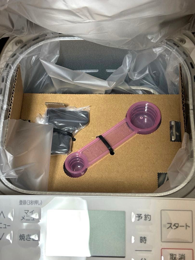 未使用 Panasonic パナソニック ホームベーカリー SD-SB4-W