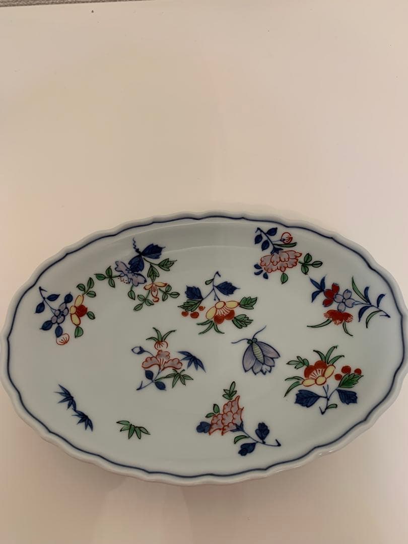 【源右衛門】 染錦小花散らし皿（楕円形　小）