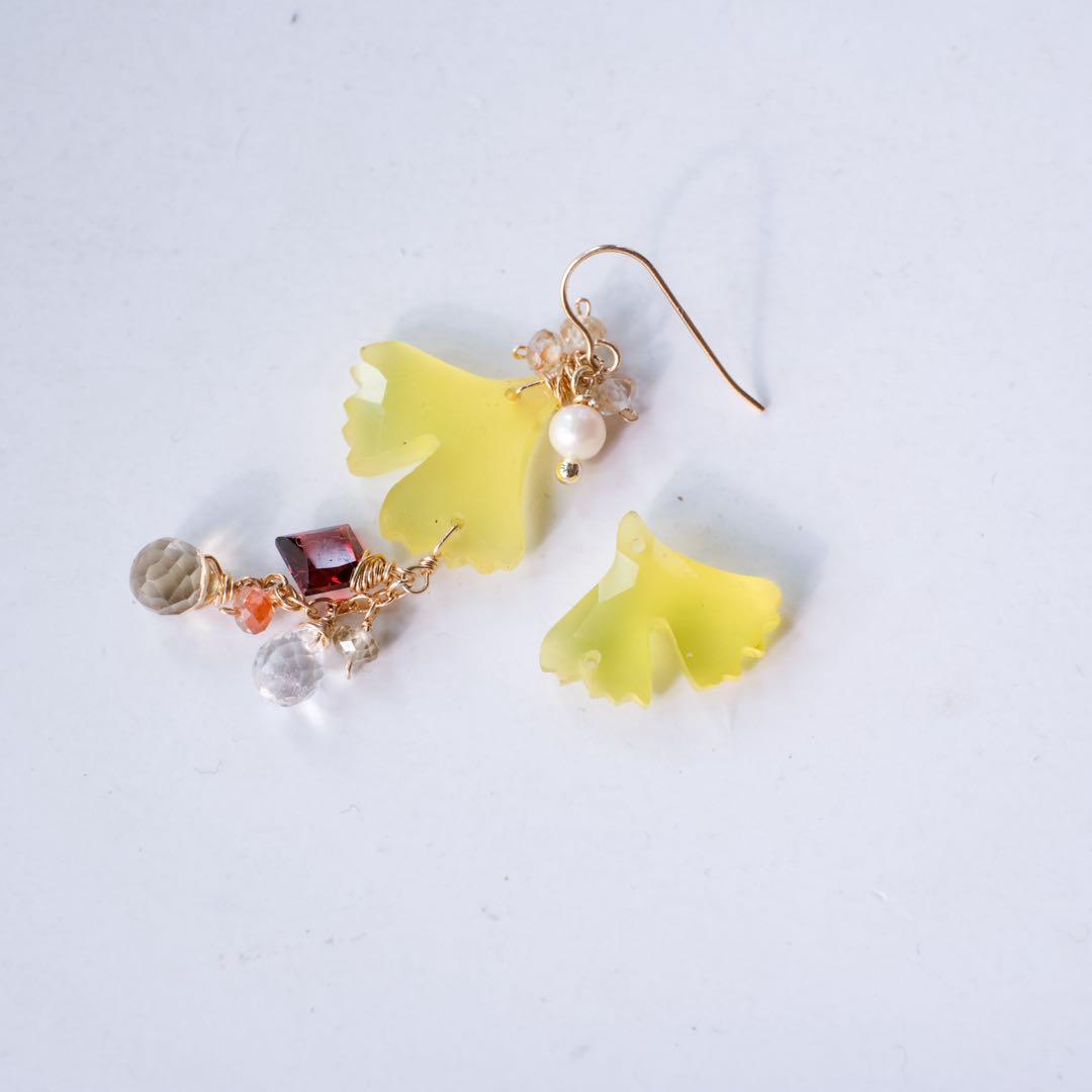 14kgfイチョウカービングピアス/イヤリング