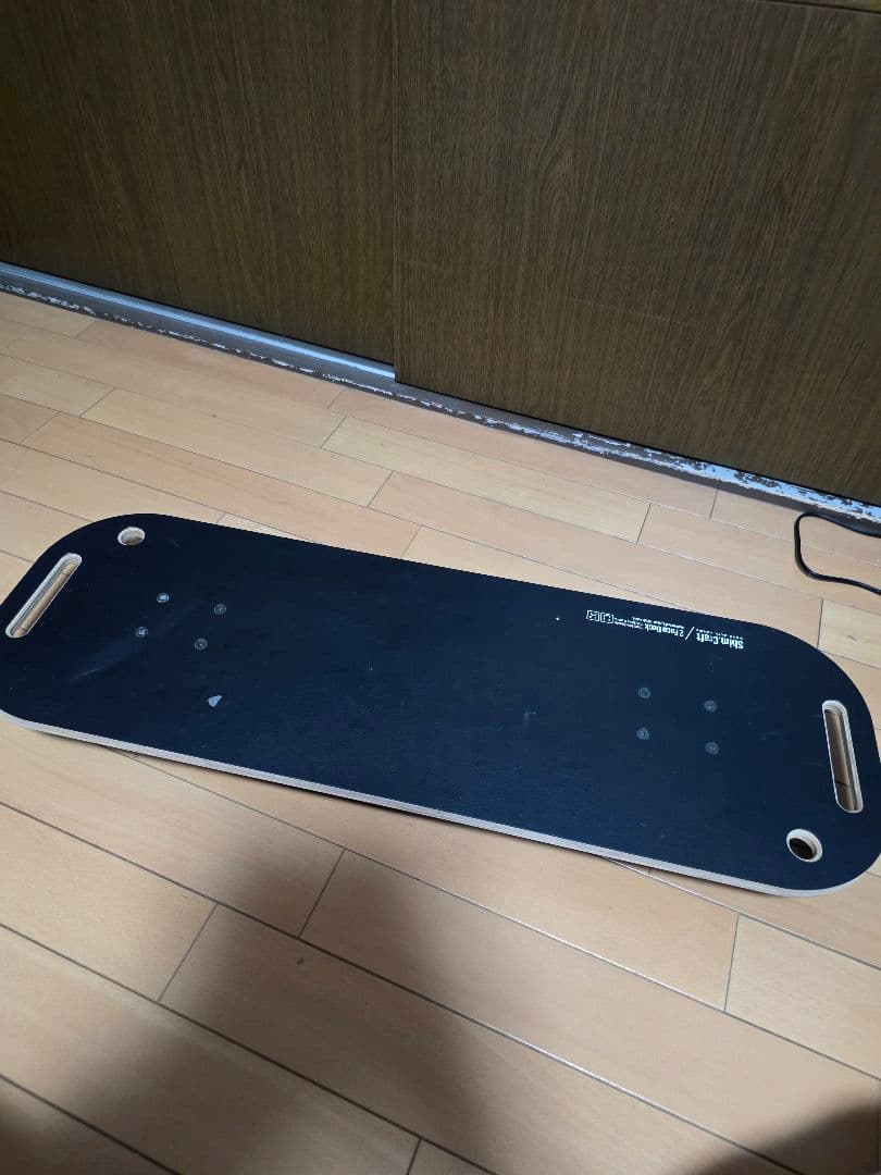 simcraft スケートボード型テーブル