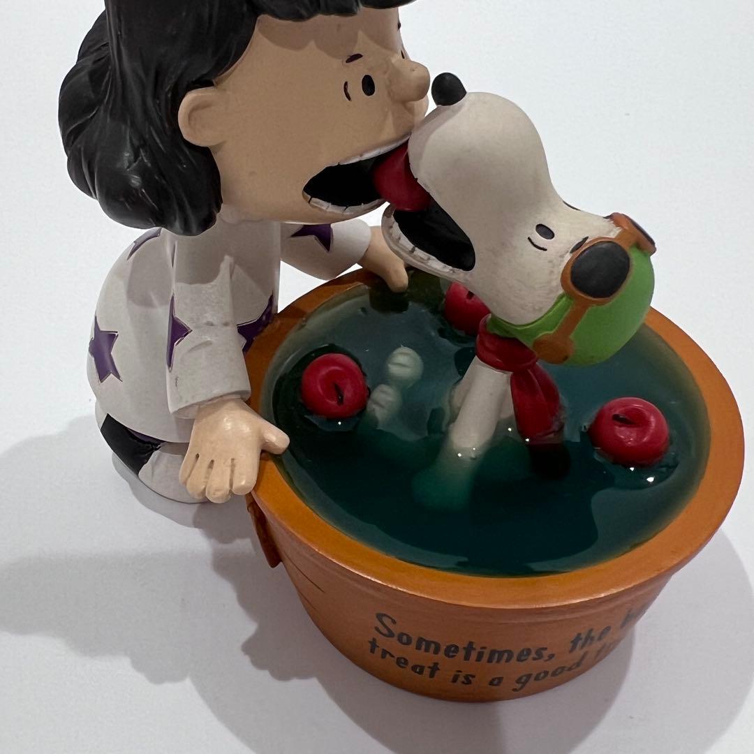 ホールマーク　スヌーピー　ハロウィン　フィギュア　置物