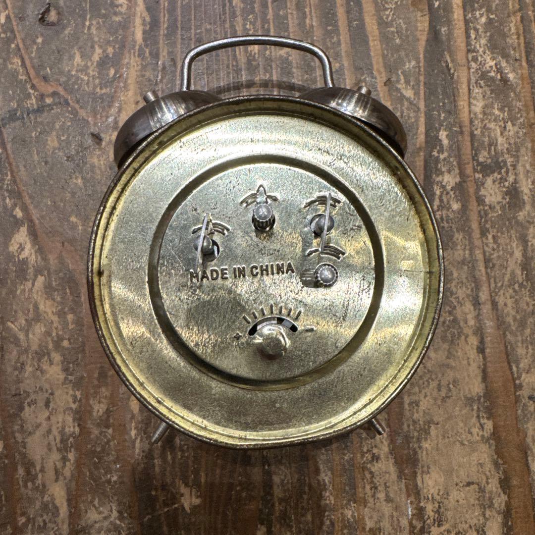 INDEPENDENT 手巻き　目覚まし　時計